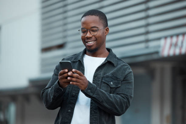phone istockphoto 1445597021 612x612